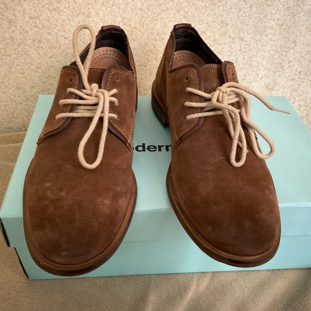 Modern fiction men’s shoes